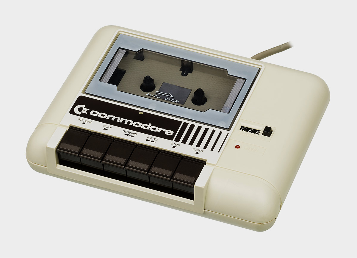 Datassette 1530, il registratore del Commodore 64 WEMEDIA