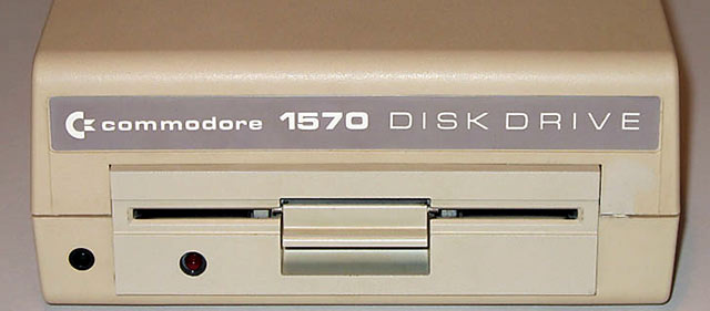 Commodore floppy drive 1570