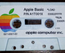 Apple Integer BASIC in cassetta con il nuovo logo (1977) 