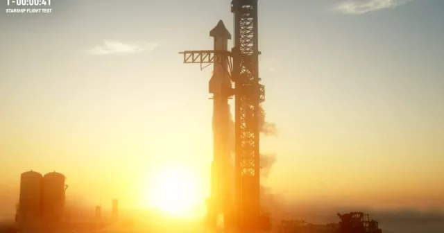 La SpaceX Starship si stacca dalla rampa di lancio, ma si perde durante il secondo volo di prova