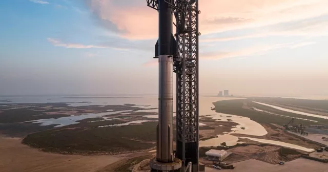 Come guardare il lancio del razzo più potente al mondo di SpaceX venerdì