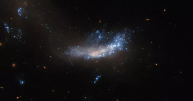 Hubble cattura un sito di supernova eccezionalmente luminoso
