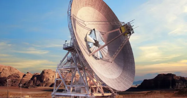 La NASA comunica con le navicelle spaziali usando sia comunicazioni radio che laser su una singola antenna