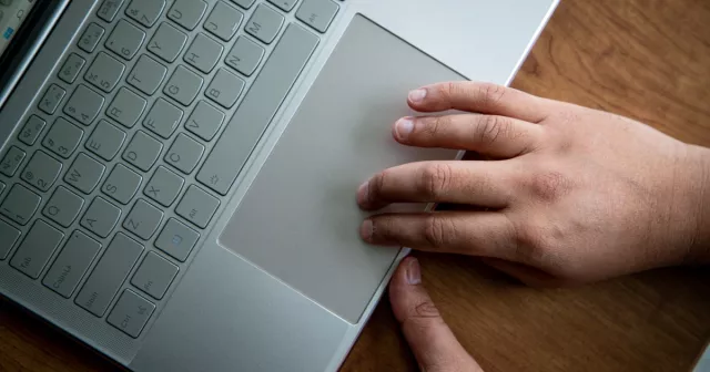 Come eliminare una pagina in Google Docs - con o senza contenuto