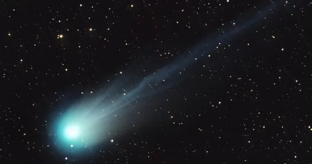 Il ‘Cometa del Diavolo’ sarÃ  visibile durante l'eclissi solare di aprile