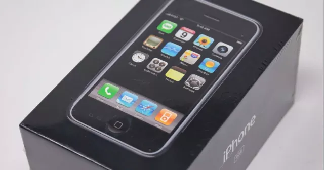 Un'occasione unica per possedere un pezzo di storia dell'iPhone