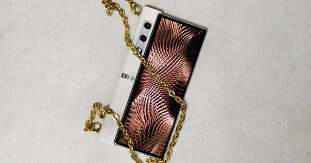 L'Honor V Purse: il foldable piÃ¹ insolito mai utilizzato