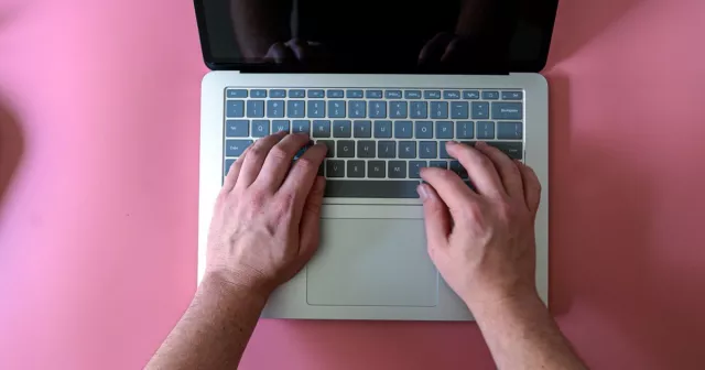 Come digitare un trattino lungo in Windows