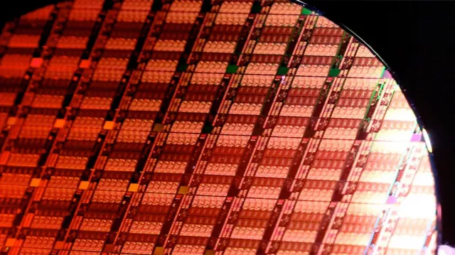 TSMC porta i processori di dimensioni wafer in 3D