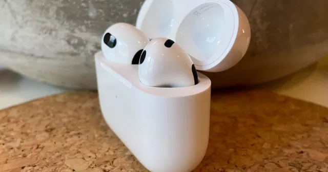 Come ripristinare gli Apple AirPods e AirPods Pro