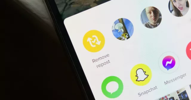 Come annullare i repost su TikTok (e perché dovresti farlo)