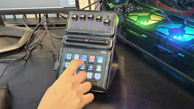 Cooler Master presenta il MasterHUB, un approccio modulare ai pannelli di controllo - il concorrente dello Stream Deck verrà lanciato quest'estate