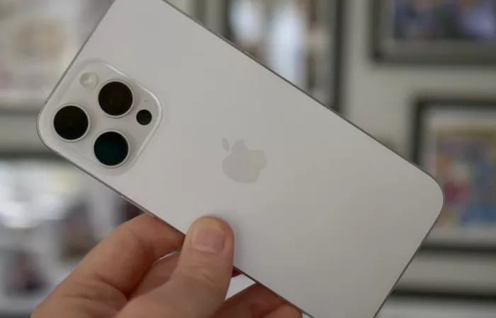 Apple rivoluziona i nomi dei sistemi operativi: arriva iOS 26