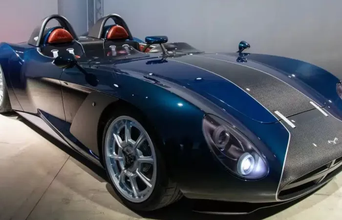 Automobili Mignatta svela la Rina: Roadster anni '60 con V8 americano