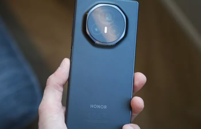 Honor Magic V5: Batteria Maggiore del Samsung Z Fold 7