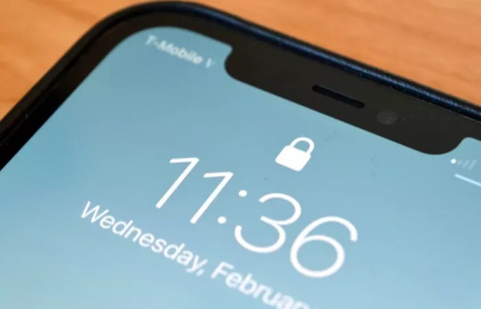 iPhone 18 Pro: previste innovazioni nel design con Face ID sotto lo schermo