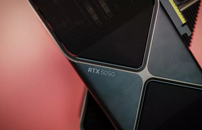 Nvidia apre a configurazioni retro con driver aggiornato per RTX 5090