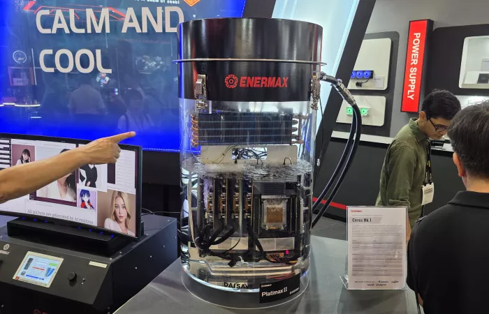 Workstation da $50,000 raffreddata a immersione per Nvidia RTX 5090