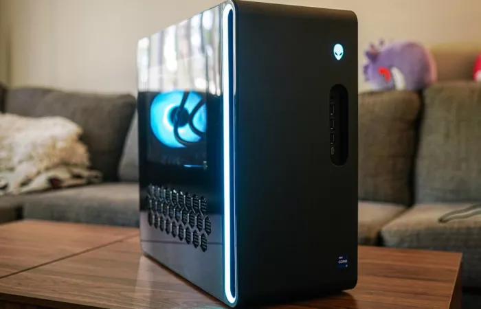 Alienware Aurora R16: potenza e compattezza per il gaming di punta