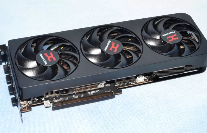 Le differenze di memoria sulla AMD RX 9070 XT influenzano le prestazioni