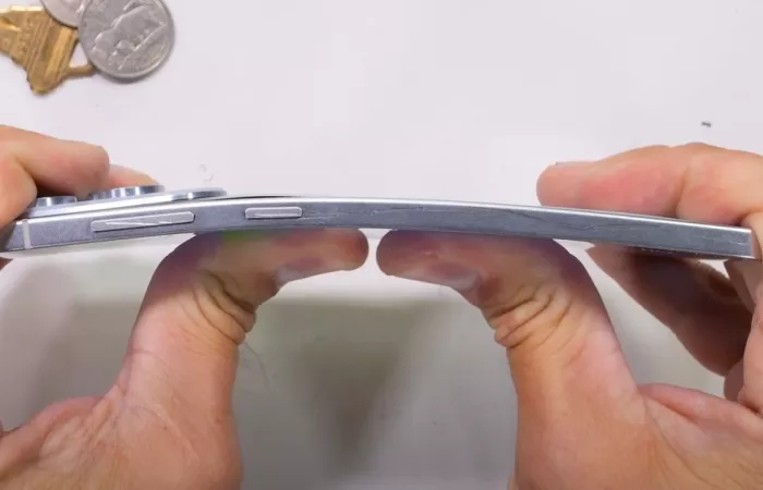 Galaxy S25 Edge: Test di Resistenza Superato