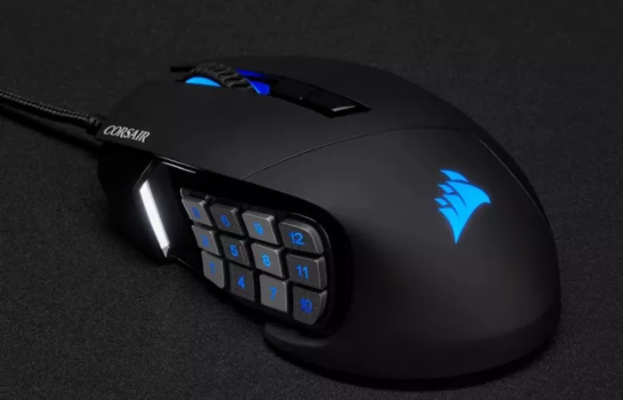 Corsair Scimitar RGB Elite: il mouse perfetto per gli MMO