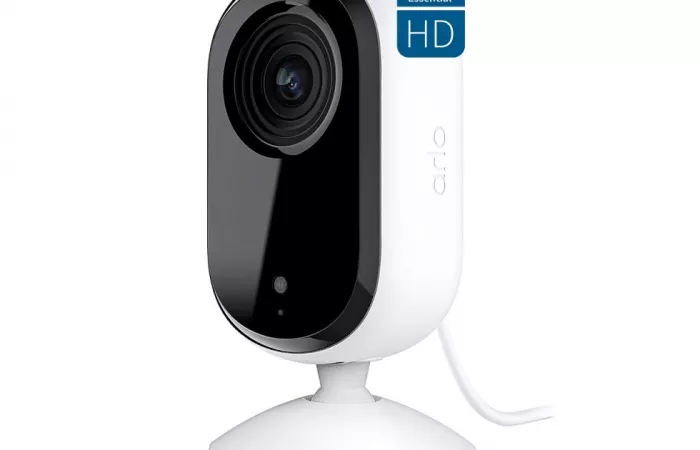 Arlo Essential Indoor HD: telecamera di sicurezza conveniente per interni