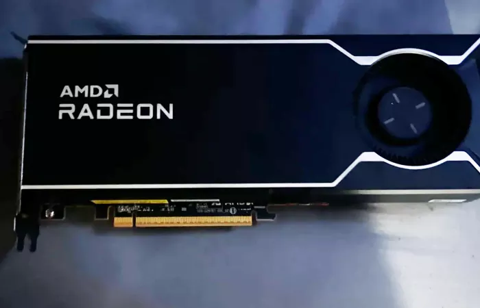 Scoperto prototipo AMD Radeon AI Pro R9700 su Reddit