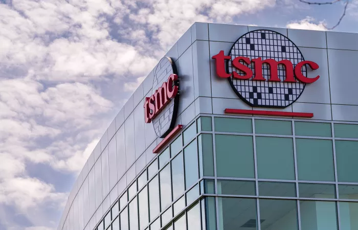 TSMC annuncia aumenti di prezzo per processi avanzati del 5-10% dal 2026