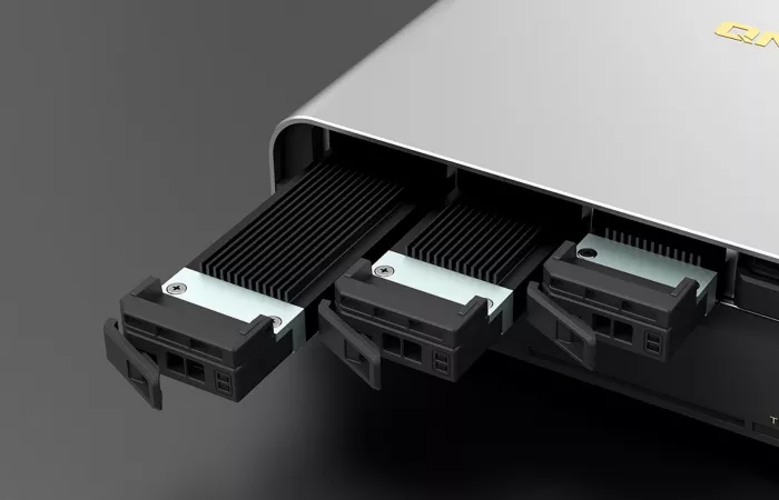 QNAP presenta NAS con SSD 'ruler' da 19.2TB per uso domestico