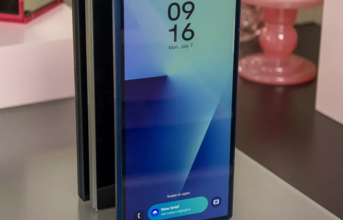Samsung Galaxy Z Fold 8: anno di raffinatezza