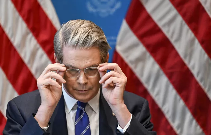 AI: restrizioni sui chip Nvidia, gli Stati Uniti limitano le esportazioni in Cina