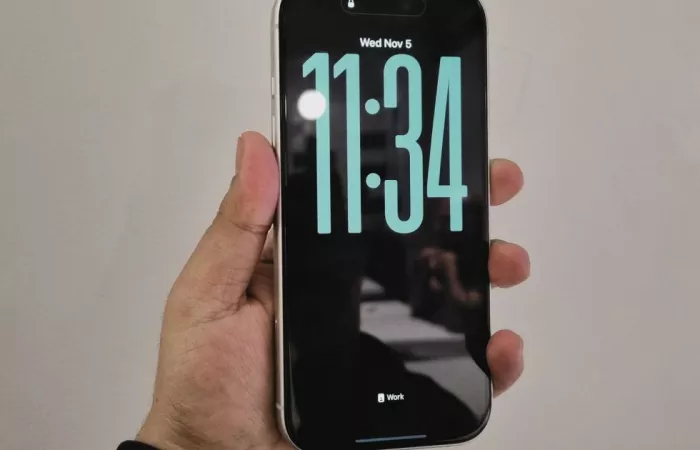 iOS 26.1: Apple risolve i problemi di Liquid Glass e introduce novità