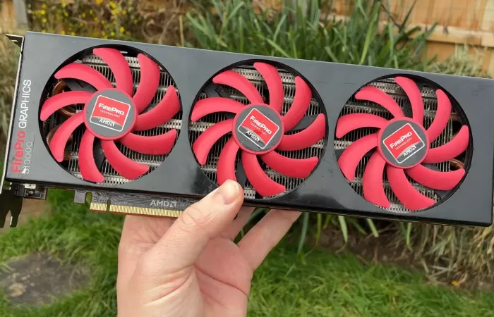 AMD FirePro S10000: riemerge la doppia GPU per il gaming del passato