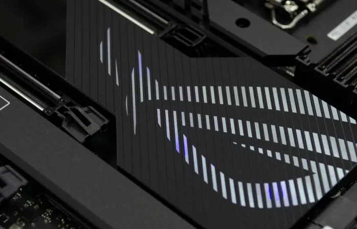 Asus valuta la produzione di RAM per affrontare la carenza globale