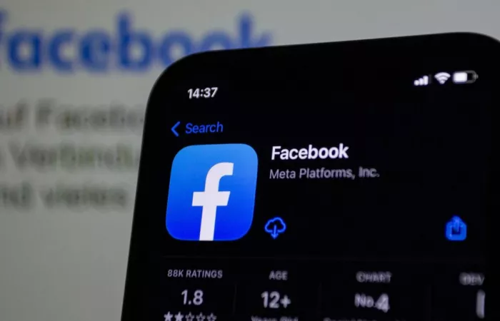 Facebook testa la condivisione di link a pagamento