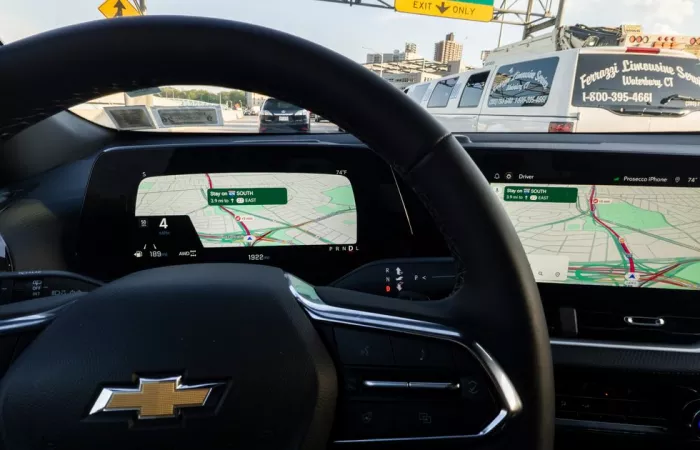 Google introduce la protezione delle app su Android Automotive