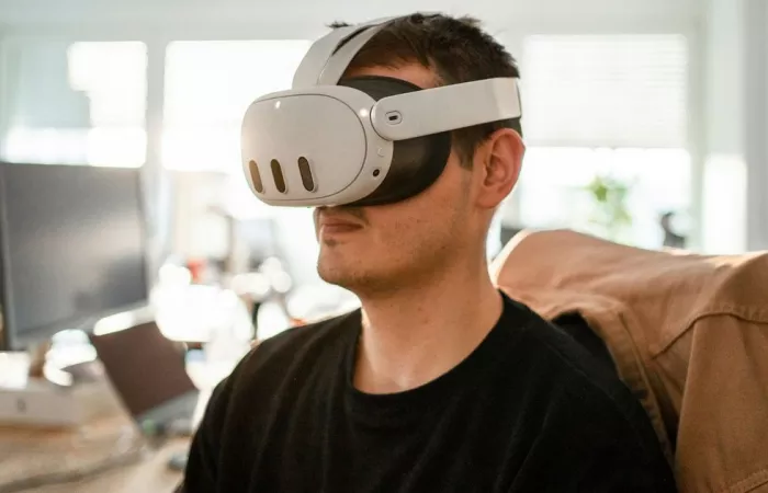 Meta sospende l'apertura di Horizon OS a produttori terzi