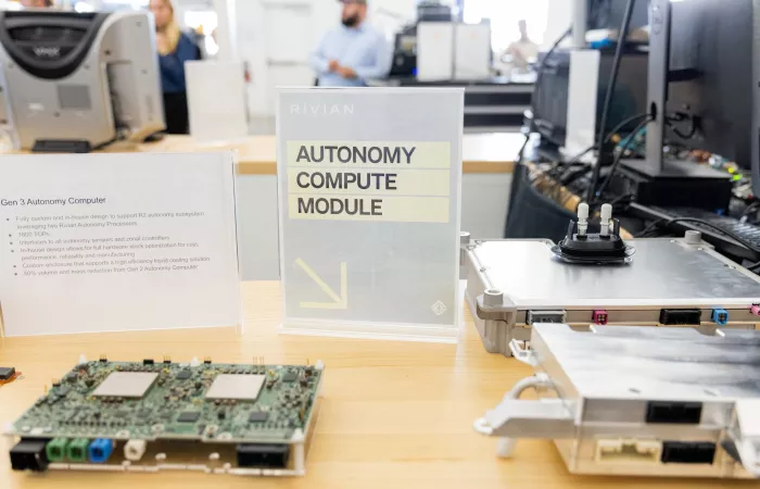 Rivian presenta RAP1 e ACM3: sfida a Tesla con supporto LiDAR