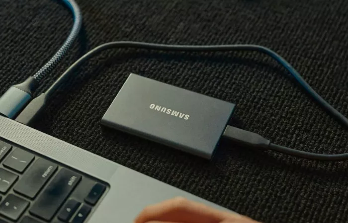 Samsung conferma: produzione SSD continua nonostante crisi RAM