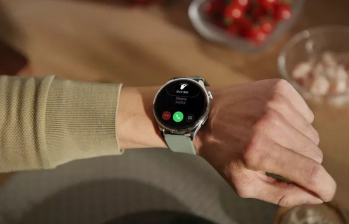 Xiaomi Watch 5: controllo delle chiamate tramite gesti muscolari