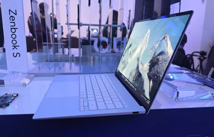 Asus rinnova la gamma Zenbook con nuovi chip AMD, Intel e Snapdragon