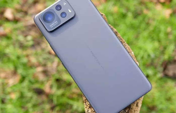 Asus sospende lo sviluppo di smartphone: futuro incerto per Zenfone e ROG Phone