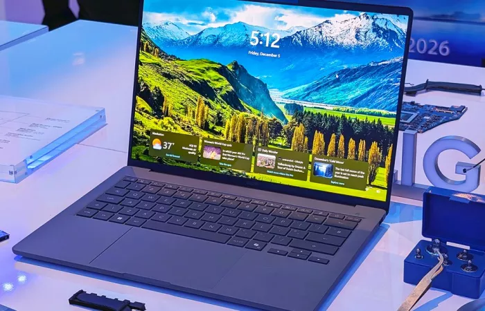 Asus Zenbook A14: ultraleggero e potente, ma è davvero meglio?