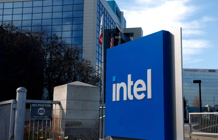 Intel riduce le perdite ma rischia di non soddisfare la domanda nel 2026
