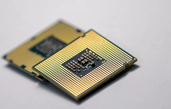 Intel sfida AMD con i nuovi processori Core Ultra nel 2026