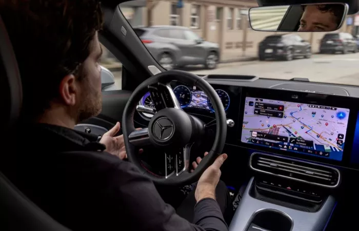 Mercedes rivoluziona l'assistenza alla guida con Drive Assist Pro