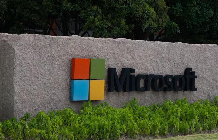 Microsoft guida il futuro dei data center AI con un approccio sostenibile