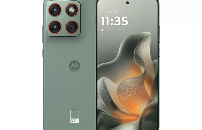 Motorola lancia l'ultra sottile X70 Air Pro con tripla fotocamera