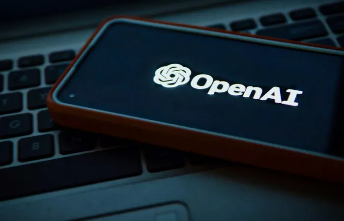 OpenAI ammette: GPT-5 eccelle nel coding ma la scrittura ne risente